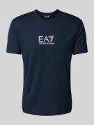 EA7 Emporio Armani T-Shirt mit Label-Print in Dunkelblau, Größe L