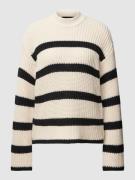 Vero Moda Strickpullover mit Streifenmuster Modell 'HILDA' in Offwhite...