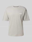 REVIEW T-Shirt mit Rundhalsausschnitt in Mittelgrau, Größe L