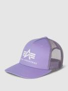 Alpha Industries Trucker Cap mit Label-Print Modell 'BASIC' in Flieder...