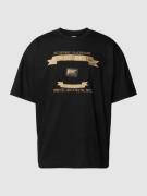 KARL KANI Boxy Fit T-Shirt mit Label-Stitching in Black, Größe L