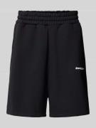 Low Lights Studios Regular Fit Sweatshorts mit Label-Print in Black, G...