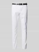 Lindbergh Classic Stretch Fit Chino mit Gürtel in Weiss, Größe 31/32