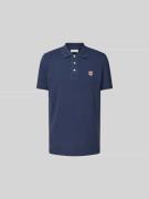 MAISON KITSUNÉ Poloshirt mit Motiv-Applikation in Marine, Größe M