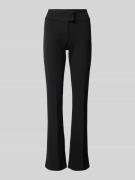 Gina Tricot Slim Fit Stoffhose mit Bügelfalten in Black, Größe L