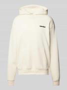 REVIEW Hoodie mit Label-Print in Ecru, Größe L