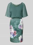 Swing Knielanges Cocktailkleid mit V-Ausschnitt in Gruen, Größe 38