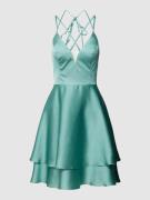 Luxuar Cocktailkleid mit Herz-Ausschnitt in Mint, Größe 40