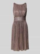 Swing Cocktailkleid mit gelegten Falten in Silber, Größe 34