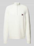 Tommy Jeans Strickpullover mit Stehkragen in Offwhite, Größe XL