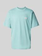 Calvin Klein Jeans T-Shirt mit Label-Detail in Tuerkis, Größe M