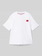 HUGO T-Shirt mit Label-Print in Weiss, Größe 140