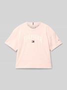 Tommy Hilfiger Teens T-Shirt mit Rundhalsausschnitt und Label-Stitchin...