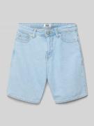 Jack & Jones Jeansshorts im 5-Pocket-Design Modell 'TONY' in Hellblau,...