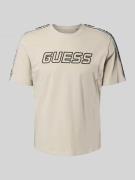 Guess Activewear T-Shirt mit Label-Detail in Beige, Größe L