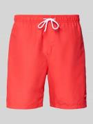 Shiwi Regular Fit Badehose mit Label-Patch Modell 'Mike' in Koralle, G...