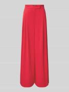 Marc Cain Wide Fit Stoffhose mit gelegten Falten in Rot, Größe 36