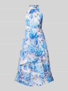 Adrianna Papell Cocktailkleid mit Stehkragen und Taillenband in Hellbl...