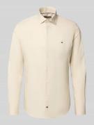 Tommy Hilfiger Tailored Slim Fit Businesshemd mit Kentkragen in Beige,...