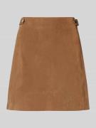 Christian Berg Woman Selection Minirock aus echtem Ziegenvelours mit Z...