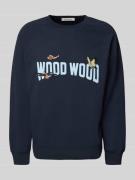 Wood Wood Sweatshirt mit Motiv-Stitching Modell 'Hester' in Dunkelblau...