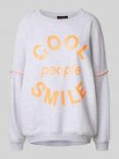 miss goodlife Oversized Sweatshirt mit Statement-Print in Hellgrau Mel...
