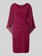 Vera Mont Knielanges Cocktailkleid mit Raffungen in Bordeaux, Größe 36