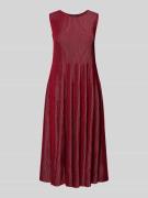 Emporio Armani Midikleid mit Rundhalsausschnitt in Dunkelrot, Größe 38