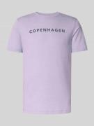 Lindbergh T-Shirt mit Label-Print in Violett, Größe L