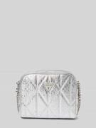 Guess Handtasche mit Label-Applikation Modell 'ALDINA CAMERA CROSSBODY...