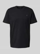 adidas Sportswear T-Shirt mit Label-Stitching in Black, Größe L