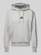 adidas Sportswear Hoodie mit Label-Stitching in Hellgrau, Größe L