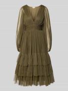 LACE & BEADS Cocktailkleid im Stufen-Look mit V-Ausschnitt in Oliv, Gr...