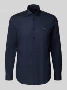 Tommy Hilfiger Tailored Slim Fit Businesshemd mit Kentkragen in Marine...