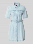 Tommy Jeans Tailliertes Jeanskleid aus reiner Baumwolle in Hellblau, G...