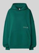 Karo Kauer Oversized Hoodie mit Label-Print und Känguru-Tasche in Dunk...