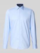 BOSS Regular Fit Businesshemd aus reiner Baumwolle in Bleu, Größe 42