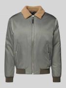 MCNEAL Regular Fit Jacke mit Umlegekragen in Schilf, Größe L