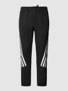 adidas Sportswear Jogpants mit Kontraststreifen und elastischem Bund i...
