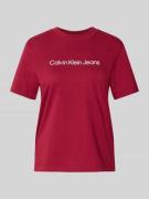 Calvin Klein Jeans T-Shirt mit Label-Print in Bordeaux, Größe L
