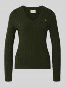 Gant Strickpullover mit V-Ausschnitt und Logo-Stitching in Dunkelgruen...