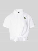 ONLY & SONS Cropped Bluse mit Lochstickerei und Knotendetail in Weiss,...