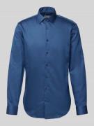 Jake*s Slim Fit Business-Hemd mit Knopfleiste in Jeansblau, Größe 41/4...