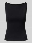 Gina Tricot Tanktop mit U-Boot-Ausschnitt in Black, Größe M