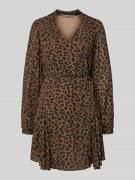 Guess Minikleid mit Bindegürtel Modell 'WANDA' in Mittelbraun, Größe M