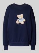 Review Oversized Sweatshirt mit Label-Print in Marine, Größe L