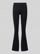 Skiny Flared Leggings mit Label-Badge in Black, Größe 40