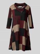 Apricot Relaxed Fit Kleid in Strick-Optik in Bordeaux, Größe XS