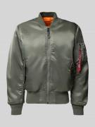 Alpha Industries Bomberjacke mit Stehkragen und Pattentaschen in Oliv,...