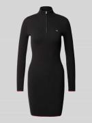 Tommy Jeans Minikleid mit Zopfmuster in Black, Größe XS
